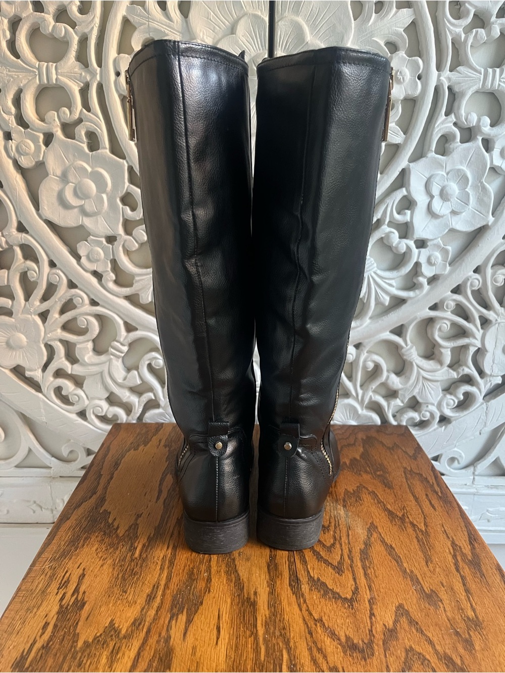 Steve Madden Black Knee High Riding Boots Gold Zip Faux Leather Women’s Size 36 - Picture 3 of 12